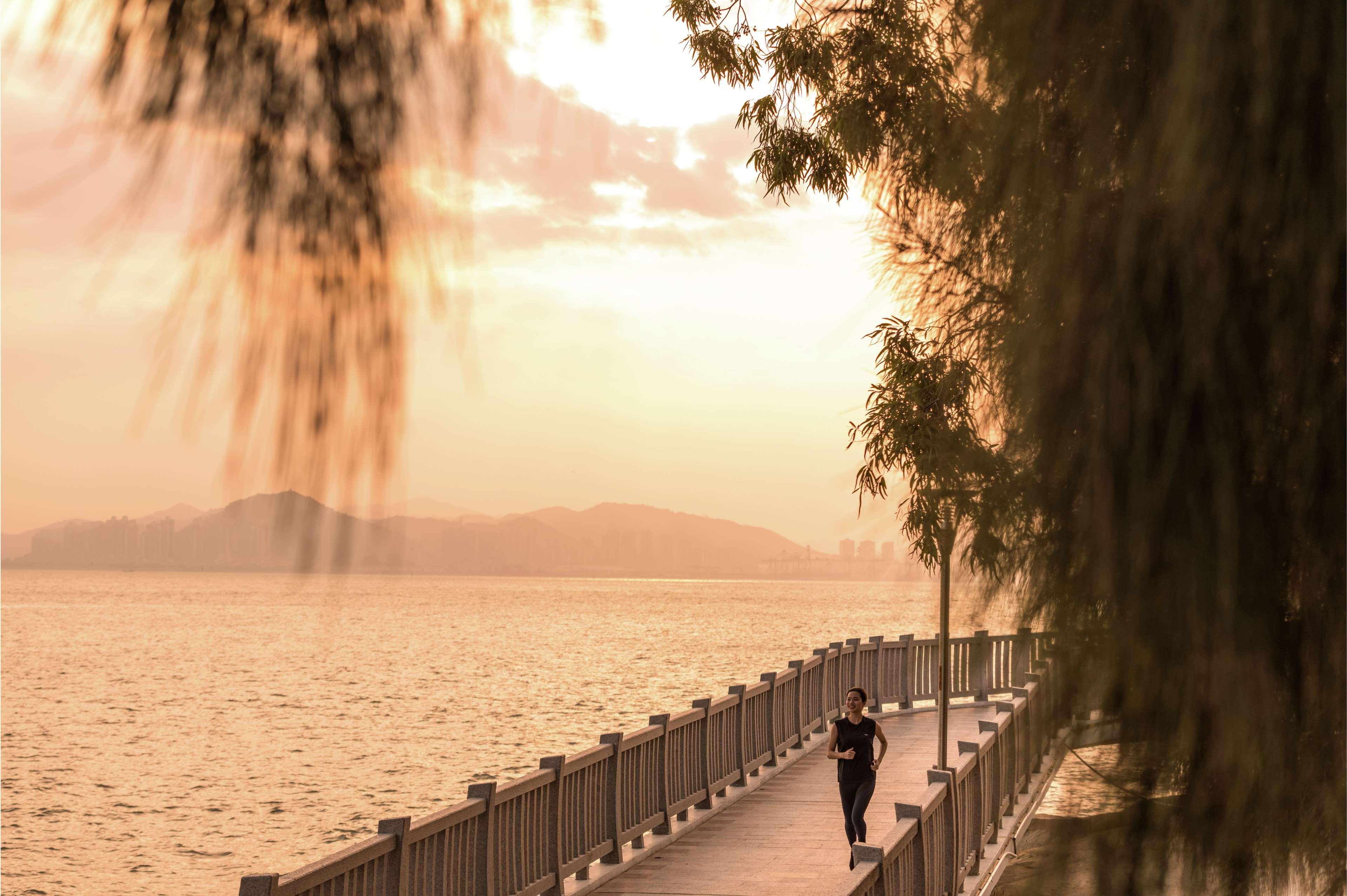 Joyze Hotel Xiamen, Curio Collection By Hilton Exterior foto